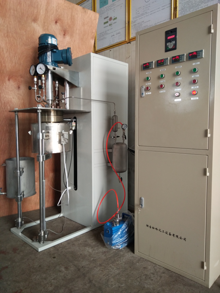 DFCF系列-釜體電動(dòng)升降翻轉(zhuǎn)、加熱爐和水槽電動(dòng)升降并可側(cè)移4